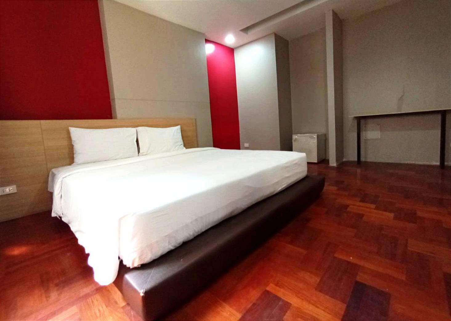 โกอินน์ สีลม - สถานีรถไฟฟ้าเซนต์หลุยส์ Go Inn Silom - Bts Saint Louis Бангкок Экстерьер фото