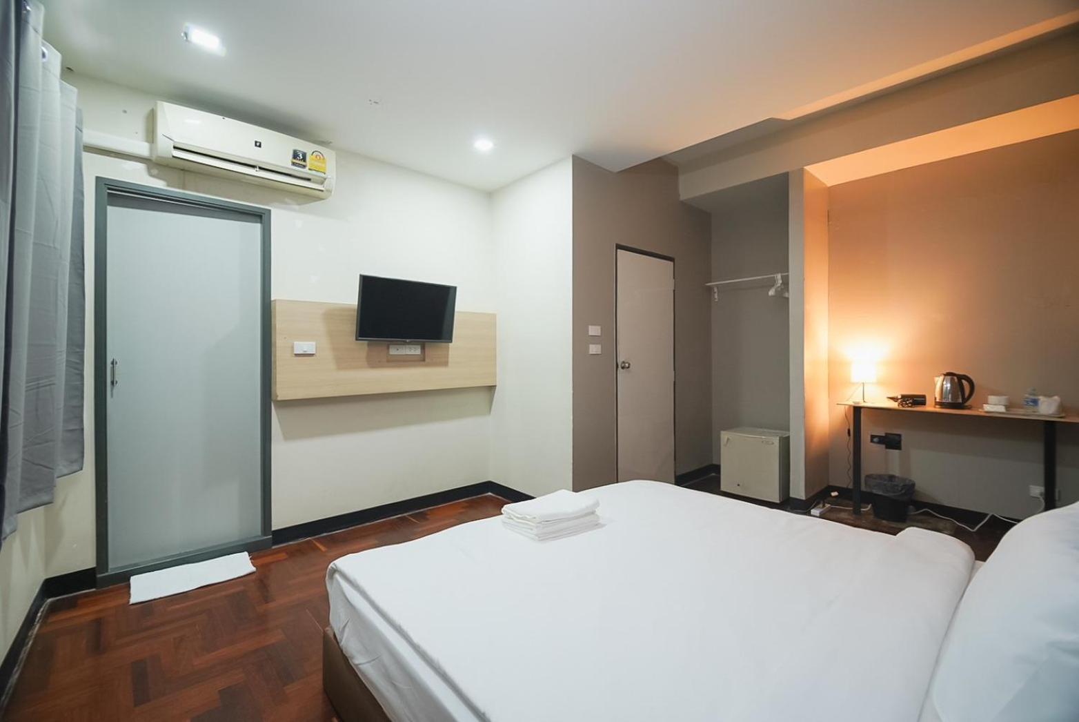 โกอินน์ สีลม - สถานีรถไฟฟ้าเซนต์หลุยส์ Go Inn Silom - Bts Saint Louis Бангкок Экстерьер фото