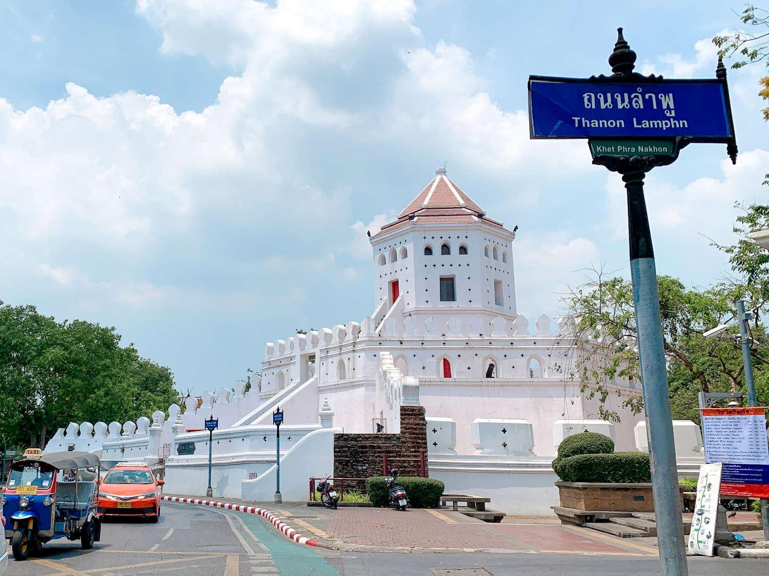 โกอินน์ สีลม - สถานีรถไฟฟ้าเซนต์หลุยส์ Go Inn Silom - Bts Saint Louis Бангкок Экстерьер фото